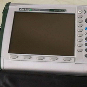 Analyseur de spectre et analyseur de réseau vectoriel portable Anritsu MS2024A 2 MHz-4 GHz d'occasion, haute précision, protection IP67 de classe 2 - Product Image 4