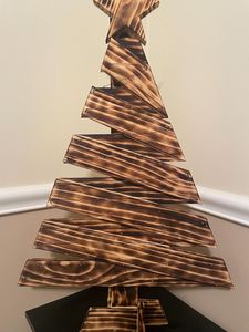 Árbol de Navidad festivo, decoración ecológica, regalo hecho a mano, árbol de madera ornamental hecho en cerezo, un árbol para cualquier temporada - Product Image 2