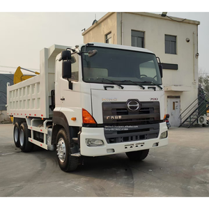 รถไถ700 Hino จากญี่ปุ่นใช้แล้วประสิทธิภาพสูง - Product Image 1