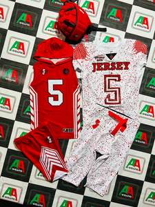 AA WEARS Pakistan Uniformes de football américain personnalisables par sublimation, comprenant maillot respirant, casque, visière, patch, chaussettes et épaulettes - Product Image 6