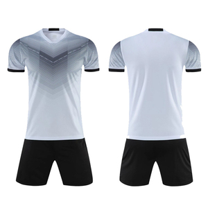 Cheap Low MOQ Sublimation Customized <b>Soccer</b> Uniform Made of High Quality Polyester Fabric <b>Soccer</b> Uniform - Product Image 3