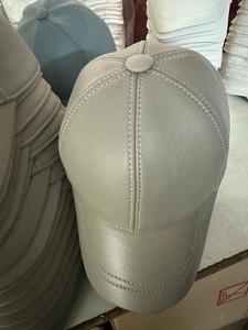Cappellino da Baseball in tessuto americano di alta qualità stampato in pelle alla moda con bordo curvo per attività sportive all'aperto con gomma - Product Image 2