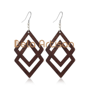 Pendientes Jhumki de madera hechos a mano a granel bajo MOQ proveedor mayorista de India - Product Image 1