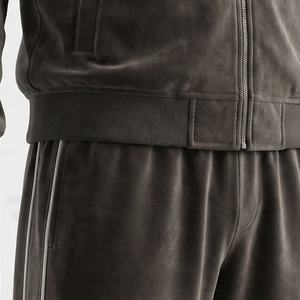 ชุดวอร์มกีฬาคุณภาพพรีเมียม น้ำหนักเบา สำหรับฤดูหนาว แบบสั่งทำพิเศษ สวมใส่สบาย ชุดสองชิ้น พร้อมปักโลโก้ สำหรับออกกำลังกาย ฟิตเนส และเล่นกีฬา - Product Image 5