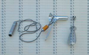 Anoscopio Proctoscopio Rectal Kelly con Fuente de Luz para Hemorroidectomía - Product Image 5