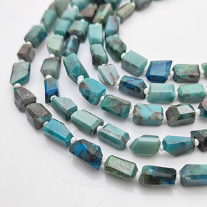 Cuentas de Crisocola de 10-12 mm, Cuentas Facetadas en Forma de Pepita, Hechas a Mano, para la Elaboración de Joyería, 18-20 Cuentas en un Hilo de 8 Pulgadas - Product Image 3