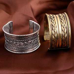 Chapado en oro de 18 quilates de alta calidad, diseño personalizado único, pulsera de latón pulido brillante, collares de boda de piedra de circón - Product Image 2