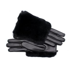 ถุงมือหนังแกะแท้กันลมสำหรับผู้หญิง ดีไซน์สำหรับขับรถกลางแจ้ง สำหรับฤดูหนาว ขายส่งจากปากีสถาน - Product Image 1