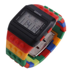 Montre numérique LED unisexe chic, résistante à l'eau, avec alarme, rectangulaire, en plastique et silicone, tendance, sportive et élégante pour filles et garçons - Product Image 5