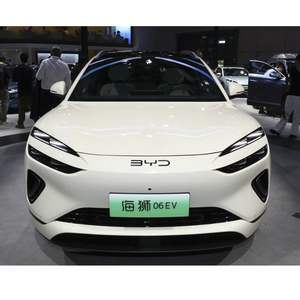 2025 B Y D Sealion 06 Sedan de alta velocidad 520 605Km 5 puertas 5 asientos R16 neumático caja de cambios automática Interior oscuro AWD ACC izquierda - Product Image 1