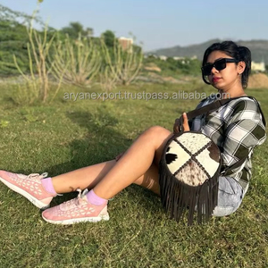 Nouveau Style occidental peau de vache fourrure sac à bandoulière sac à main Collection élégante de frange bandoulière épaule sacs ronds femmes - Product Image 2