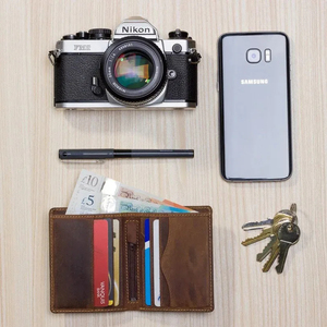 Portefeuille en cuir véritable fait à la main pour hommes, organisateur multi-cartes avec fonction RFID broderie décoration fermeture pliante - Product Image 2