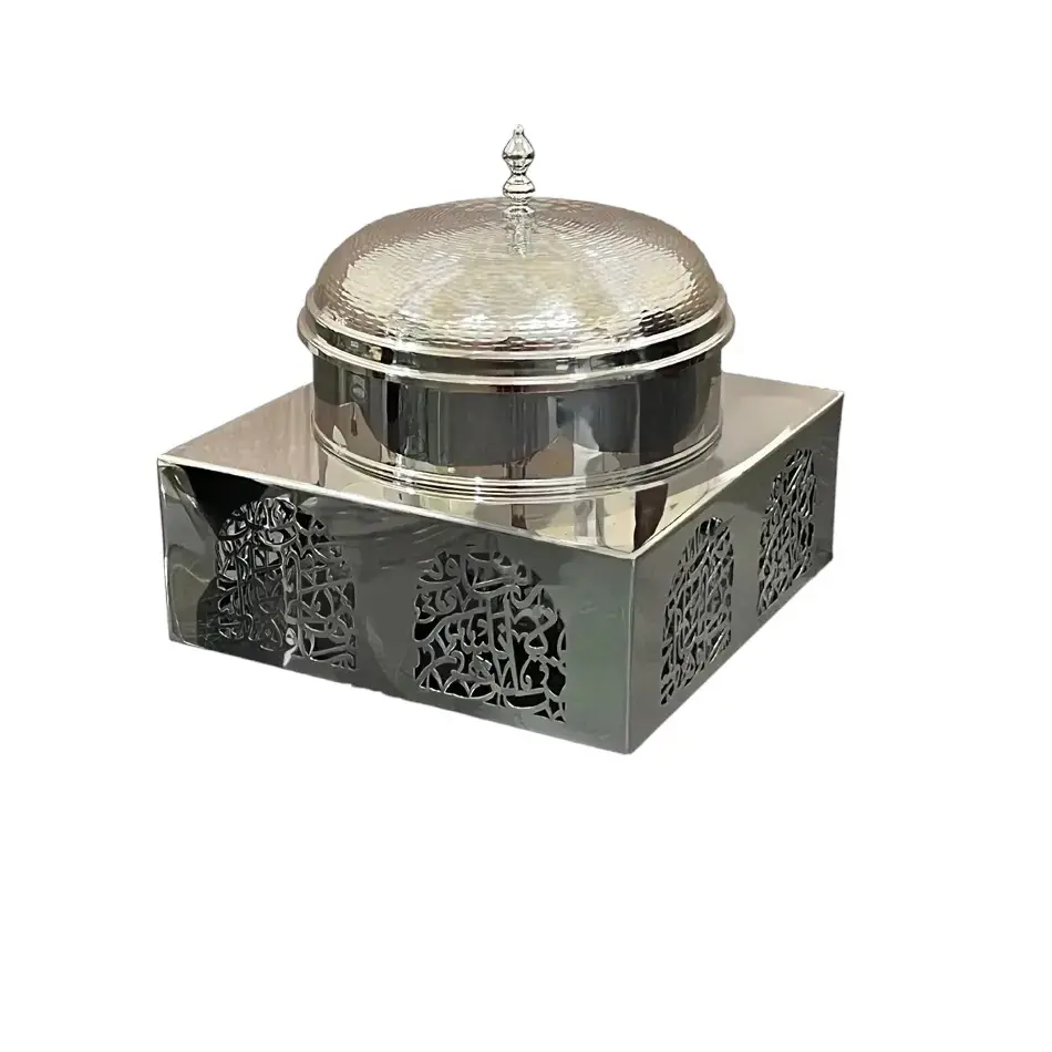 Nouvelle variété exclusive de casserole de service en métal brillant argent en acier inoxydable Hotpot forme ronde fournitures d'hôtel chauffe-aliments en métal