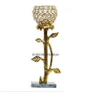 คริสตัลใสประดับลูกปัดมีขนาดและโลโก้ตามสั่งเชิงเทียนที่วางตรงกลางโต๊ะสีชา - Product Image 5