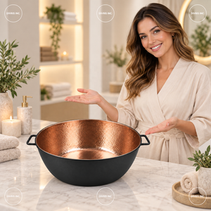 Bol à pédicure rond en cuivre avec extérieur noir et deux poignées - Product Image 3