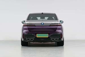 Sedán Híbrido Usado de Alto Rendimiento, Suspensión Deportiva M Sport, Detalles en Fibra de Carbono, Modo Teatro, Emociones Dinámicas, Lujo de Primera Clase - Product Image 5