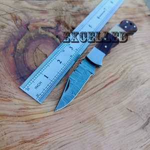 มีดพับดามัสกัสเกรดอุตสาหกรรมงานทำมือล็อคหลังมีความหนา2มม. พร้อมที่จับไม้และมีดกระเป๋ามีด - Product Image 6