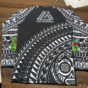 Vêtements d'entraînement au combat Design personnalisé pour hommes MMA Rash Guard Spandex/Polyester/Nylon 240g Tissu à prix raisonnable - Product Image 3