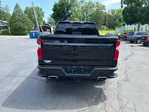 เชฟโรเลต ซิลเวอราโด 1500 RST ปี 2022 รถกระบะ เครื่องยนต์เทอร์โบ เกียร์อัตโนมัติ/ธรรมดา ภายในสีอ่อน เบาะหนัง พวงมาลัยขวา ล้อแม็ก R20 เครื่องยนต์ 4 ลิตร - Product Image 4