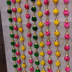 Tentures de boules et perles dorées faites à la main pour guirlandes et couronnes de mariage festif pour la décoration d'événement Diwali Mandir - Product Image 1