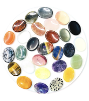 Pierres de Reiki sculptées en forme ovale en cristal naturel multi-gemmes pour la guérison et le soulagement de l'anxiété – Vente en gros