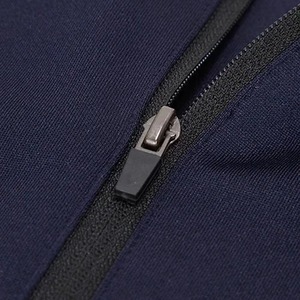 Venta al por mayor Chándal para hombre Traje deportivo asequible Chándal de diseño moderno para fitness y moda 2025 - Product Image 4