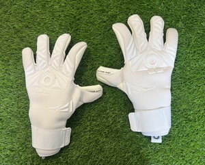 Nouveaux gants professionnels de gardien de but pour adultes et enfants Latex épais avec bout des doigts lisses pour la taille de la scène sportive d'entraînement de Football - Product Image 2