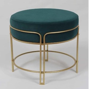 Repose-pieds en velours moderne Anneau en métal Pouf pouf rond - Product Image 2