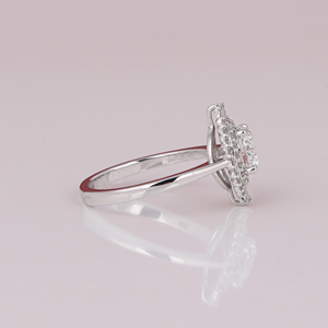 Bague de fiançailles romantique en or massif 14KT cultivé en laboratoire Double Halo Starburst Design Baguette Cut Diamond 1.0-1.3 Carat Gold Plated - Product Image 4