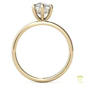 Elegante anillo de moissanita en forma de pera con acentos brillantes Un anillo de compromiso atemporal que brilla con belleza clásica - Product Image 3