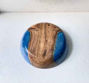 Nuevo cuenco tallado minimalista de madera de nogal y resina, cuenco para servir único para el hogar y la casa del hotel, cuenco para servir de mesa - Product Image 6
