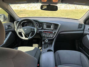 Mejor Auto Usado 2013 K-i-a Opt-ima Híbrido LHD - Product Image 2