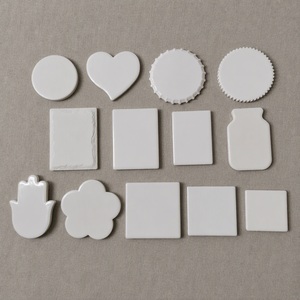 Aimant de réfrigérateur en céramique en forme de cœur blanc, aimant de réfrigérateur en porcelaine, décoration par sublimation, design moderne, étanche pour la remise des diplômes - Product Image 5