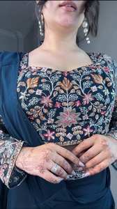 Lahenga Saree งานปาร์ตี้3ชั้นแต่งระบายพร้อมด้ายเย็บปักหลายเส้น - Product Image 2