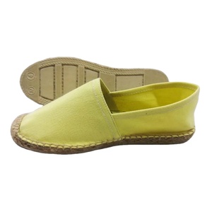 Dernier été à la mode Style traditionnel Espadrilles Semelle en jute Plaine Couleur unie Chaussures plates Slip-On Antidérapant Prix de gros - Product Image 1