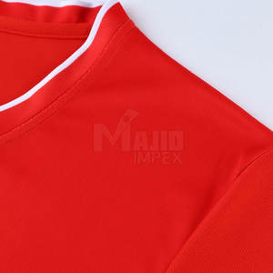 ชุดเสื้อฟุตบอลชุดเสื้อฟุตบอลผ้าโพลีเอสเตอร์พิมพ์ซับลิเมชัน100% ตามสั่ง - Product Image 4