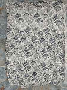 Tissu de coton imprimé personnalisé de bonne qualité pour la confection de vêtements-Robe d'occasion spéciale de mariage disponible en vrac - Product Image 2