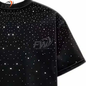 Camiseta Personalizada con Pedrería al por Mayor para Hombre / Camiseta Extra Grande con Pedrería y Patrón Antiarrugas de Manga Corta - Product Image 4