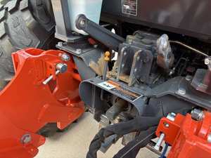 2023 para 230HP 4WD Gear Drive Tractor agrícola de alta productividad con cojinete de caja de cambios y bomba - Product Image 5