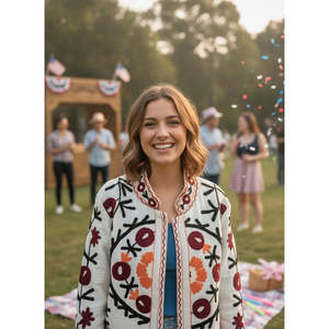 Veste en coton ivoire Samarkand Bloom avec broderies Suzani bordeaux et rouille pour le printemps - Product Image 6