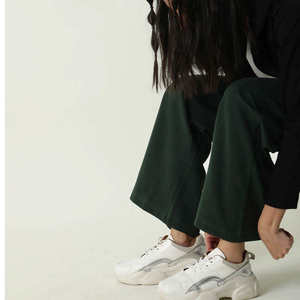 Nouveauté 2026, pantalon de survêtement évasé pour femme avec logo personnalisé, vêtements de sport et décontractés, taille haute, faible MOQ, pantalon de survêtement évasé - Product Image 4