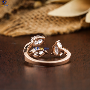 Bague en diamant 1.34 TDW avec pierres ovales taille marquise et poire 18K or rose serti de trois pierres HPHT/CVD diamant de laboratoire cultivé - Product Image 4