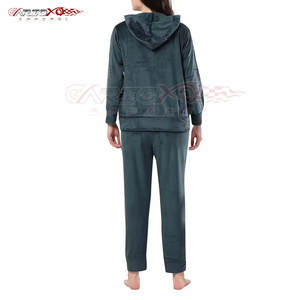 Survêtement en velours ajusté élégant pour femme avec veste zippée à manches longues et bas de taille extensible à capuche pour l'hiver - Product Image 2