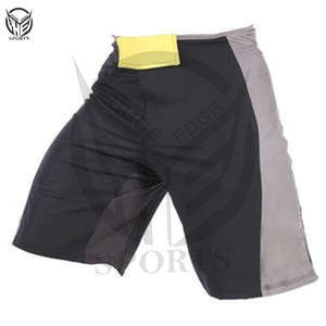 Shorts de lutte MMA personnalisés pour hommes, imprimés, brodés et sublimés, extensibles dans 4 directions. - Product Image 2