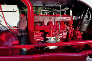 LISTO PARA CONDUCIR - USADO, VOLANTE A LA IZQUIERDA |   CONDUCCIÓN DERECHA |   Tractor Ford 8N de 1951 - Product Image 6