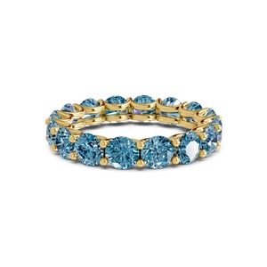 Anillo de Eternidad Redondo Azul Hielo, Diamante Cultivado en Laboratorio de 1.00 Ct Tw, Oro Sólido de 14K, Color Azul Hielo, Claridad VS, 30 Diamantes, Estilo Frosty - Product Image 2