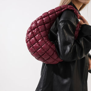 กระเป๋าสะพายไหล่แบบพกพากันน้ำได้สำหรับผู้หญิงแฟชั่นวินเทจขนาดใหญ่ดีไซน์2024น้ำหนักเบา - Product Image 4