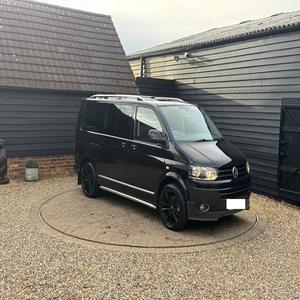 VOLKSWAGEN CARAVELLE 2.0 BITDI BLUEMOTION TECH EXECUTIV 2013 USADO, VOLANTE A LA IZQUIERDA/DERECHA - Product Image 1