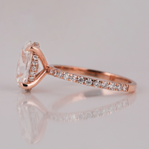 Anillo de diamante cultivado en laboratorio de oro macizo de 18 quilates, juego de pavé de Halo oculto, compromiso de corte ovalado de estilo clásico con certificado IGI, su regalo - Product Image 2