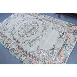 Alfombra Turca Vintage Grande de 5.2x7.7 pies, Alfombra Oriental de Lana Azul y Blanca - Product Image 4